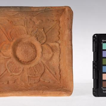 Kafel z rozetą kwiatową