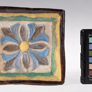 Kafel z rozetą kwiatową