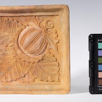 Kafel z rozetą kwiatową