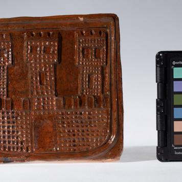 Kafel z herbem Grzymała