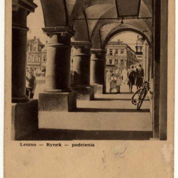 Rynek - kamienica z podcieniami Rynek - kamienica z podcieniami