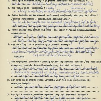 Ulica, podwórko, kamienica