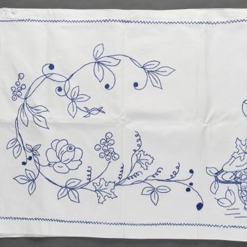 Makatka płócienna haftowana