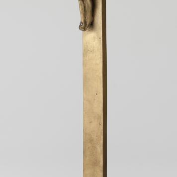 Krucyfiks mosiężny W. Kremer, Kalisz, 1909 r.