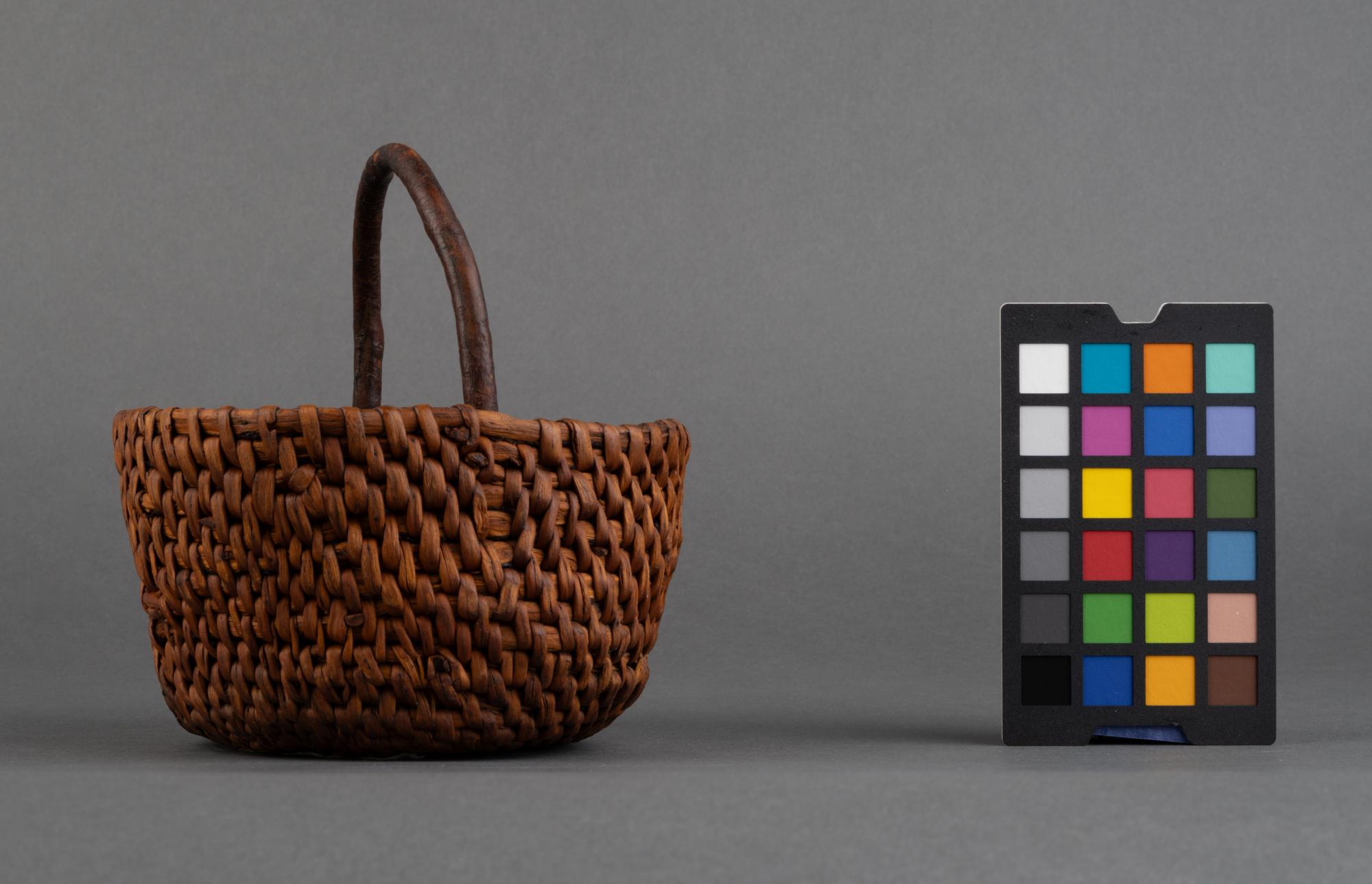 Koszyczek z pałączkiem